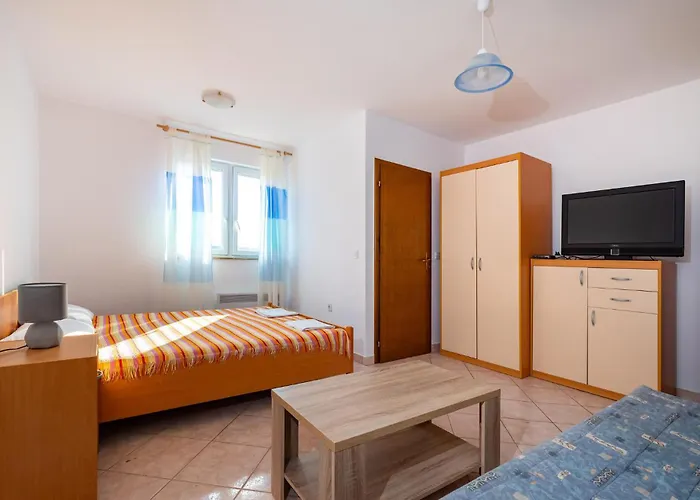 Apartman 4 Bedroom Lovely In Krusevo (Zadar)