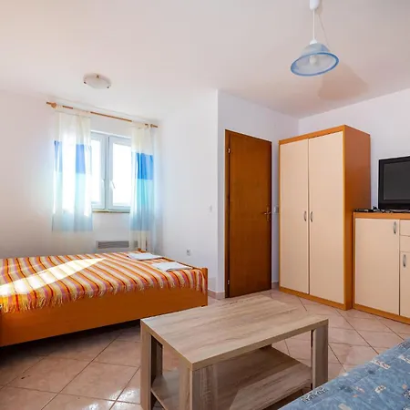 Apartment Beautiful In With Wifi Krusevo (Zadar)