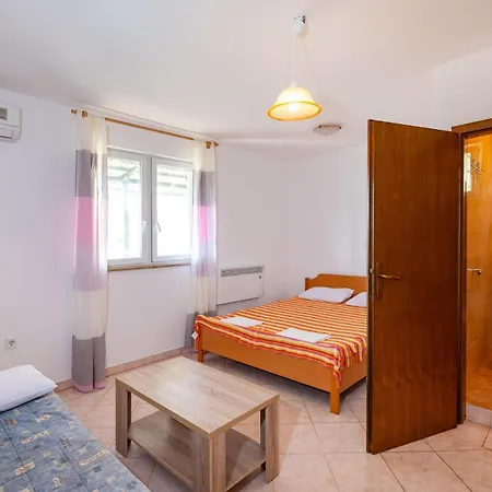 Beautiful In With Wifi Apartment